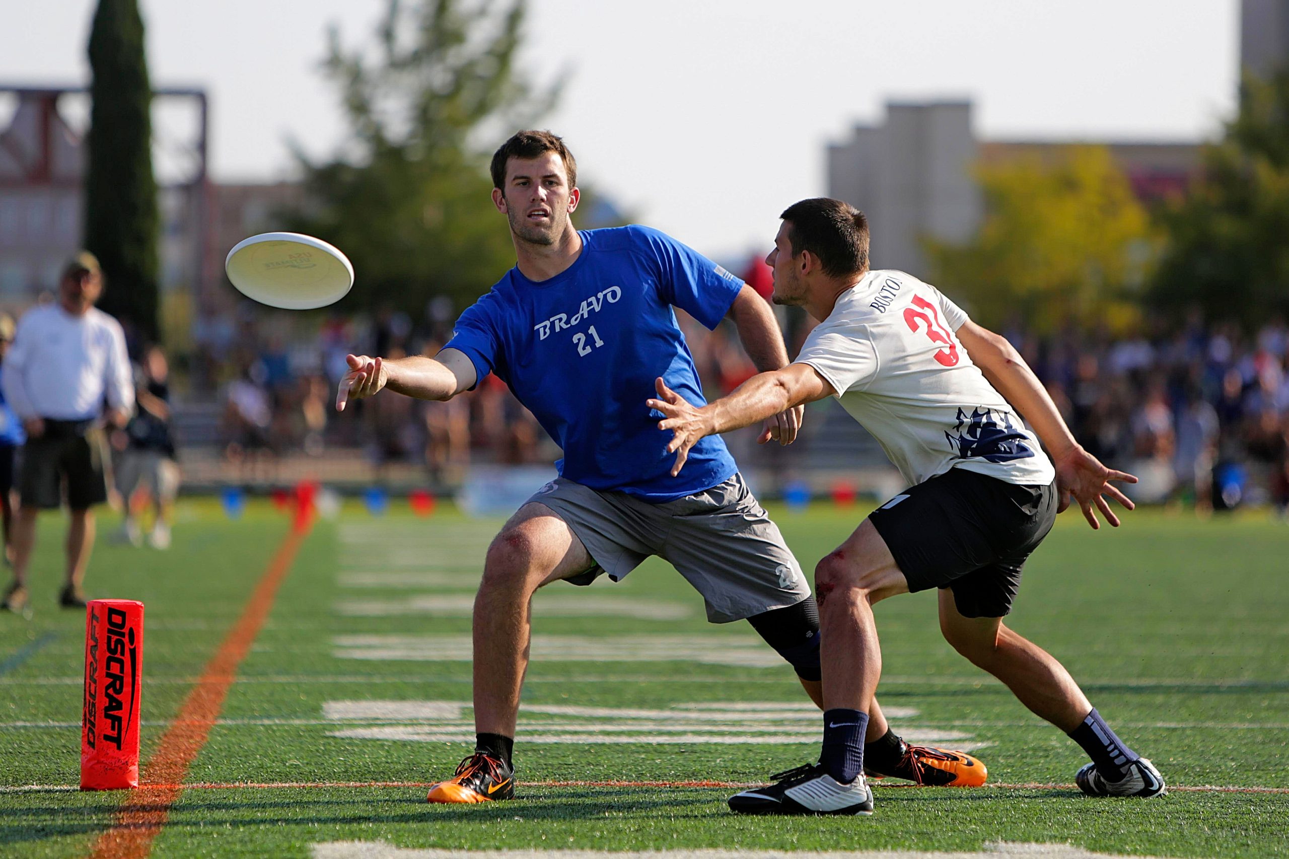 FRISBEE